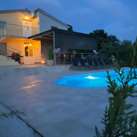 Naturia Holiday House メドゥリン エクステリア 写真